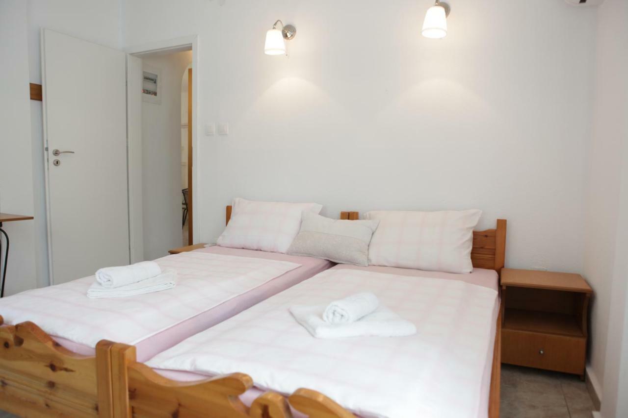 Panormos  O Pyrgos Accommodations מראה חיצוני תמונה